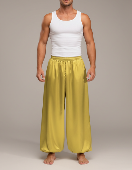 Pantalon Fluide Jaune Satiné Ample Homme Scène - Doré