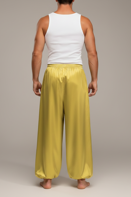 Pantalon Fluide Jaune Satiné Ample Homme Scène - Doré - vue 2