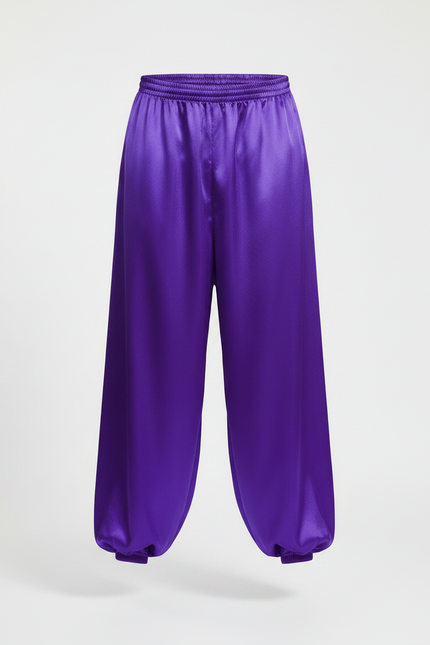 Pantalon Fluide Satiné Violet Ample Homme Scène - vue 3